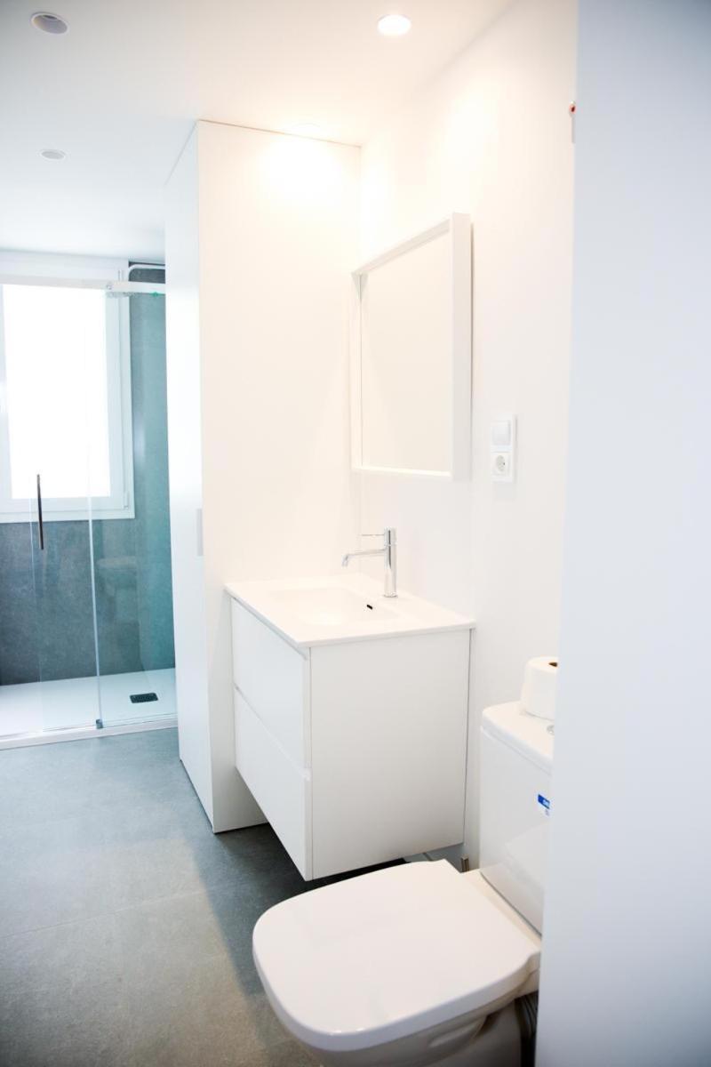 Family Apartment In The Malaga City Center Bagian luar foto