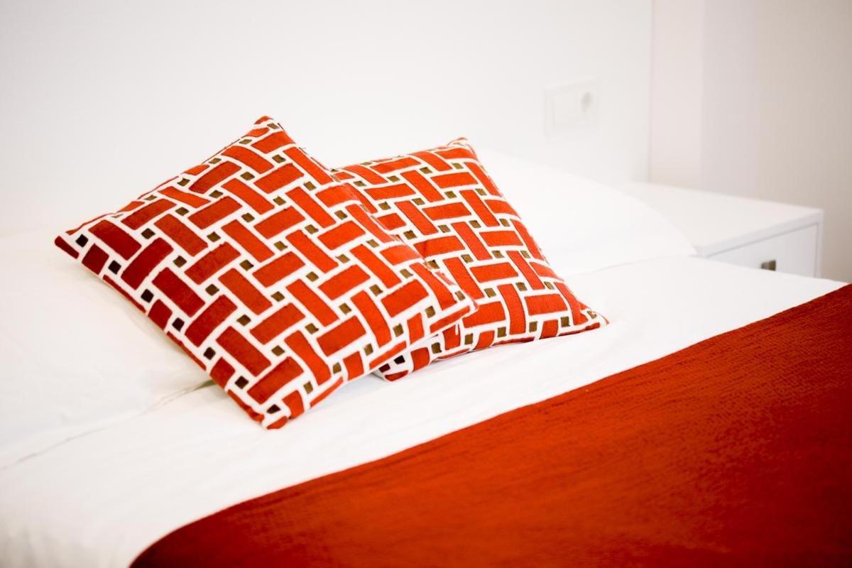 Family Apartment In The Malaga City Center Bagian luar foto