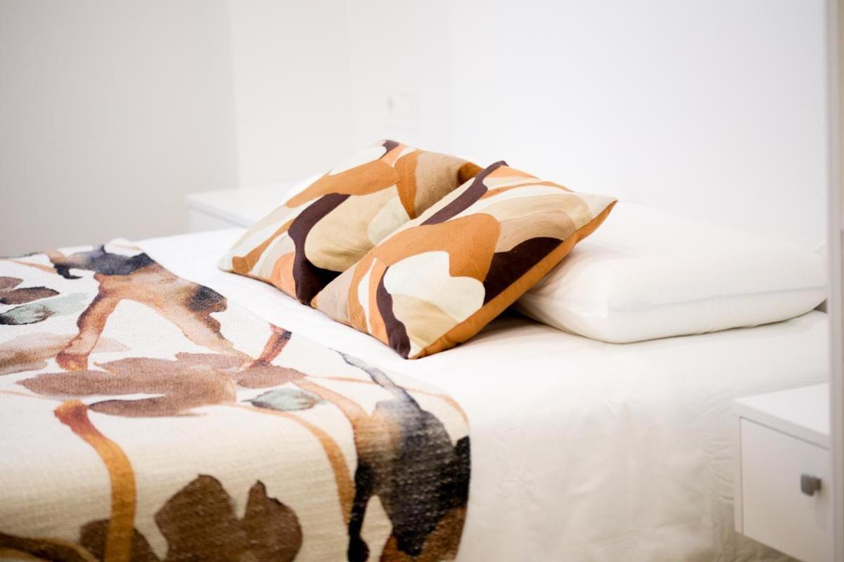 Family Apartment In The Malaga City Center Bagian luar foto