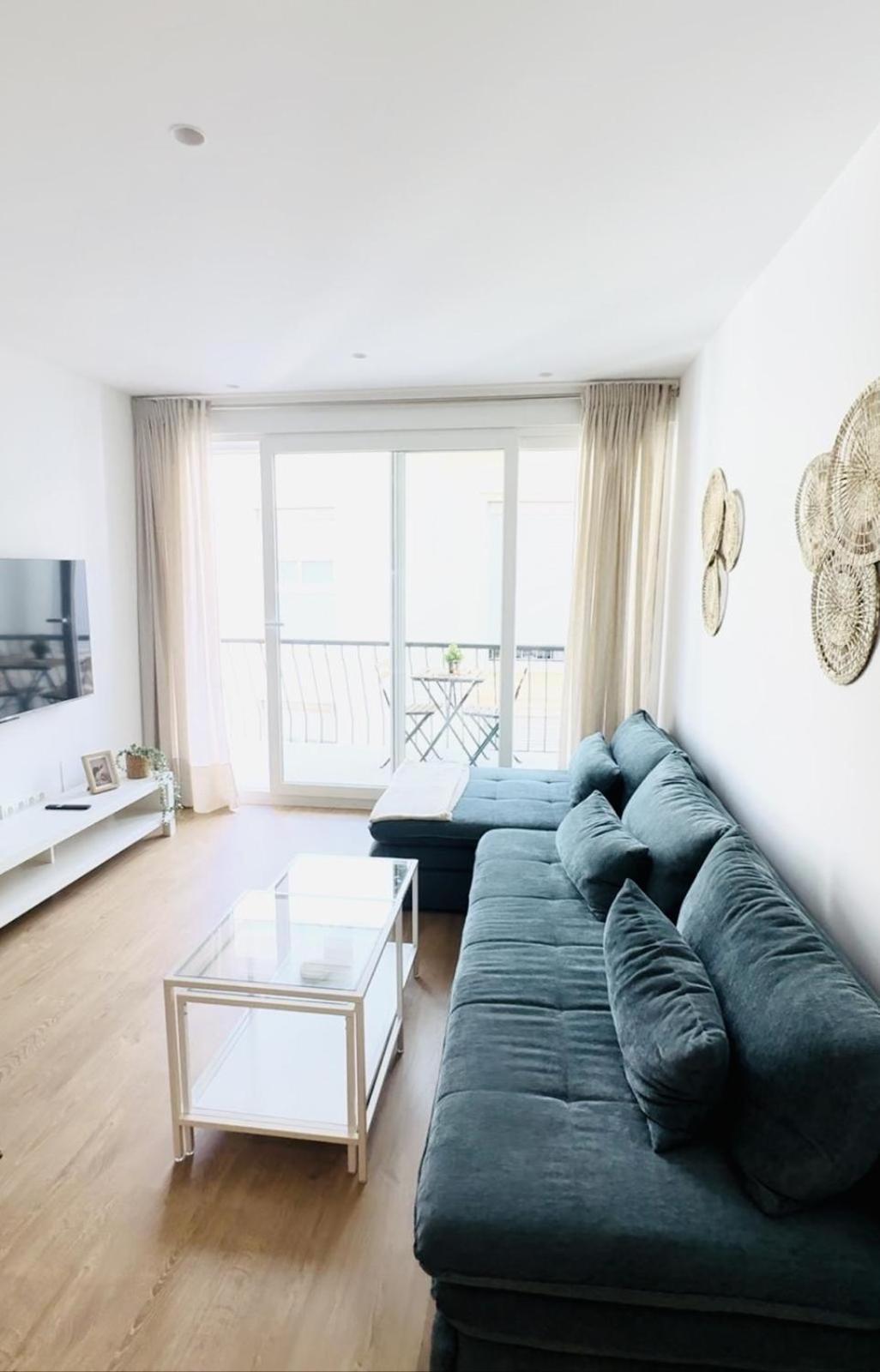 Family Apartment In The Malaga City Center Bagian luar foto