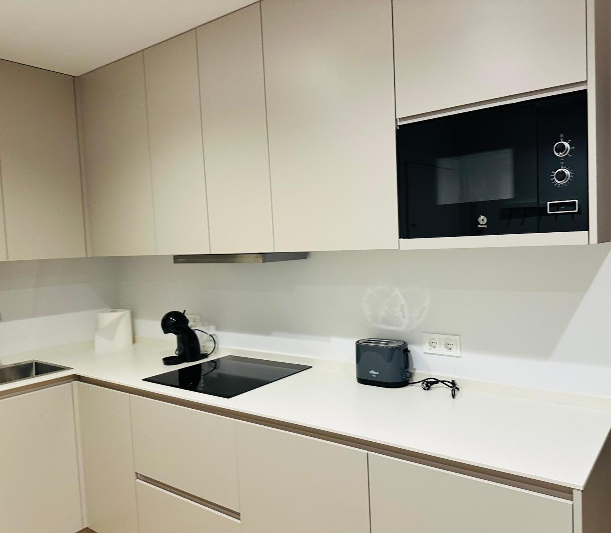 Family Apartment In The Malaga City Center Bagian luar foto