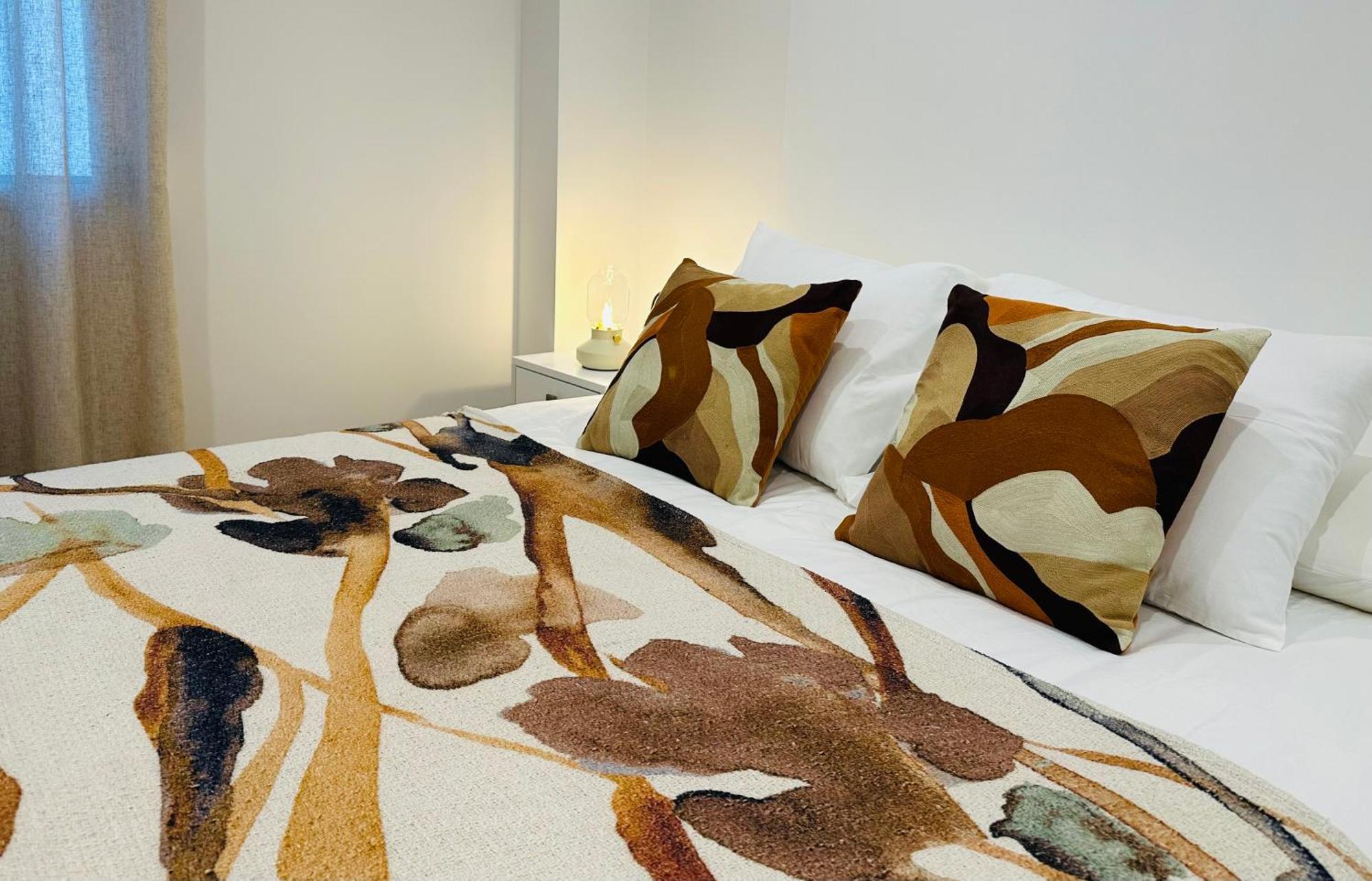 Family Apartment In The Malaga City Center Bagian luar foto